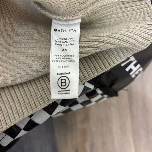Athleta Wool Blend Everyday Sweater Size XS - Picture 2 of 3